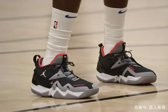 欧冠-金玟哉头球制胜 拜仁1-0巴黎圣日耳曼